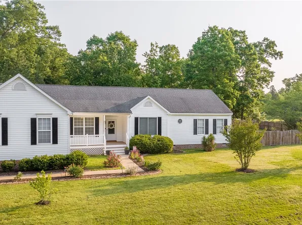 3102 Sassafras Woods Ct, Quinton, VA 23141