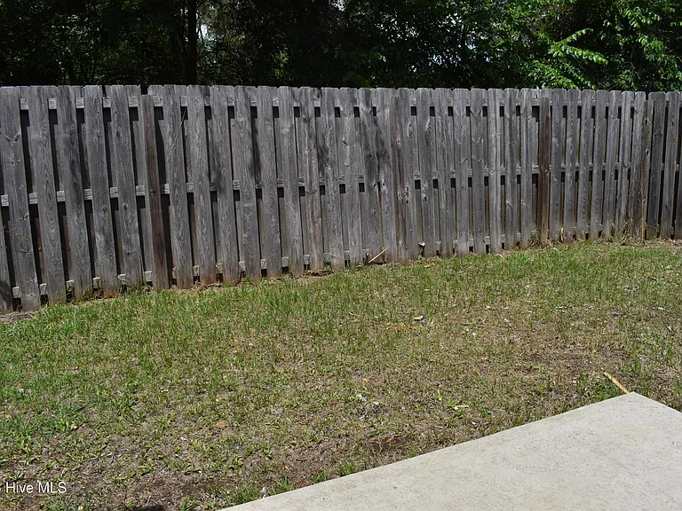 504 York Loop — Photo 11