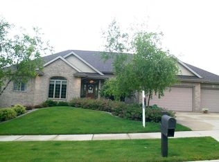 1604 Shenandoah Dr, Waunakee, WI 53597