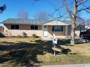 711 S 3rd Ave, Connell, WA 99326