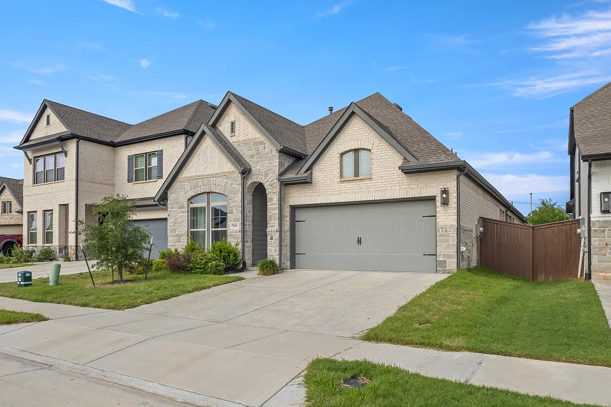 Building Photo - 5608 Stewarts Creek Ct