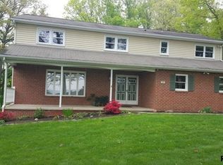 5032 Barkwood Ln, York, PA 17406
