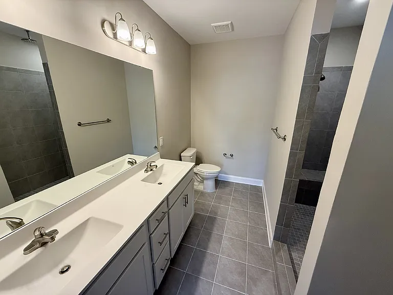 188 Gallery Dr #201 — Photo 14