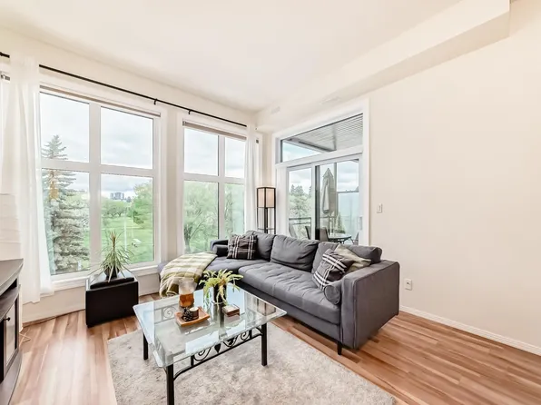 10531 117th St NW #303, Edmonton, AB T5H 0A8