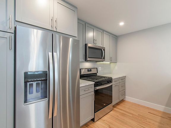 4th image of 1529 North St #1
