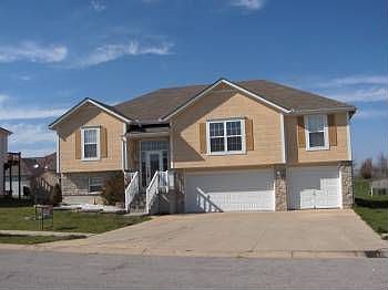 1st image of 308 SW Crestview Dr