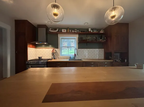 (undisclosed Address), Stowe, VT 05672