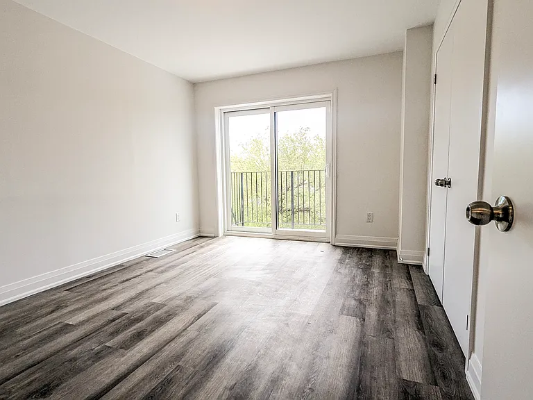 169 Lancaster St W #503 — Photo 16