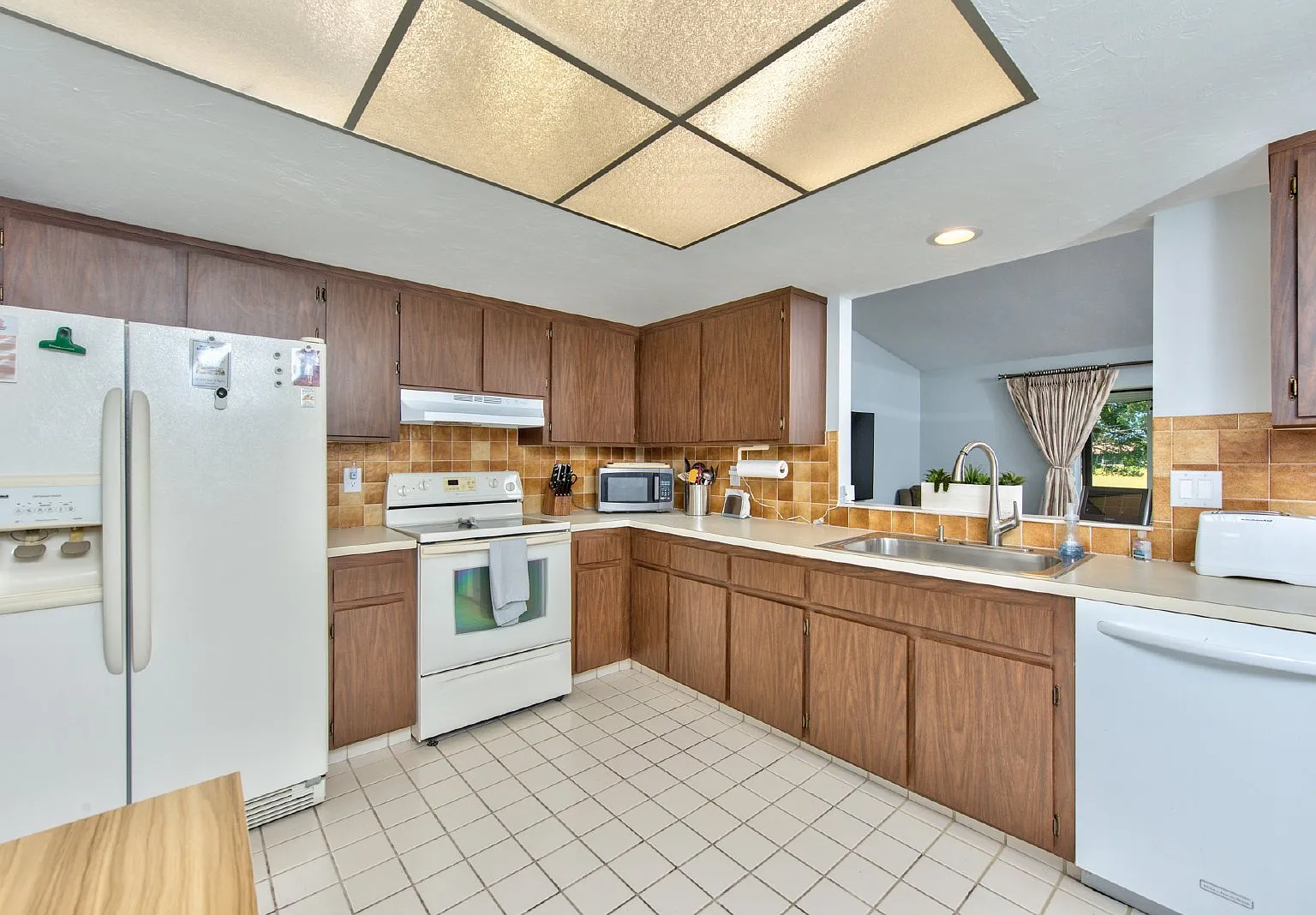 2 bed, 2.0 bath, 1222 sqft, $2,500 — Photo 4