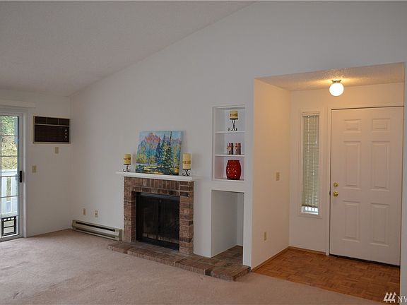 2nd image of 12304 SE 41st Ln