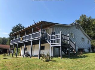 2327 Main St, Clay, WV 25043