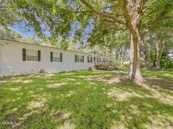 320 Doral St, Sunset, LA 70584