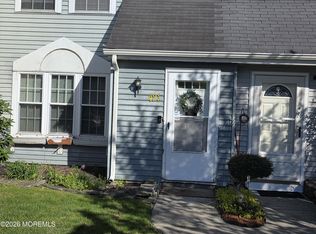 421 Ibis Ct, Tuckerton, NJ 08087