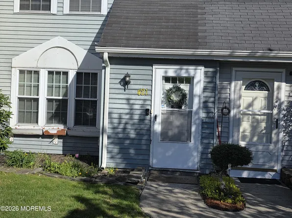 421 Ibis Ct, Tuckerton, NJ 08087