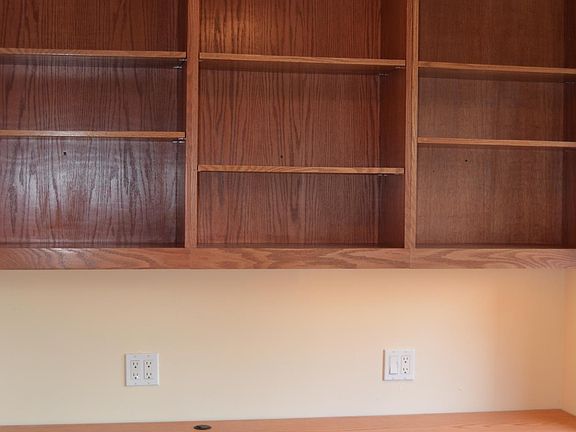 5th image of 2310 W Giddings St #1