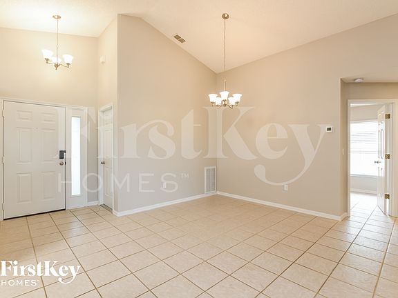 5th image of 148 Heavenwood Ct