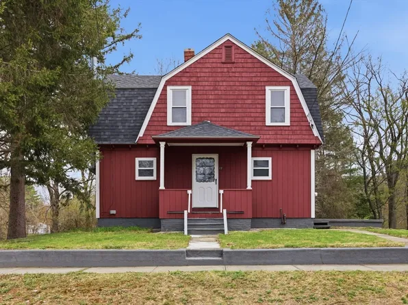 17 W High St, Erving, MA 01344