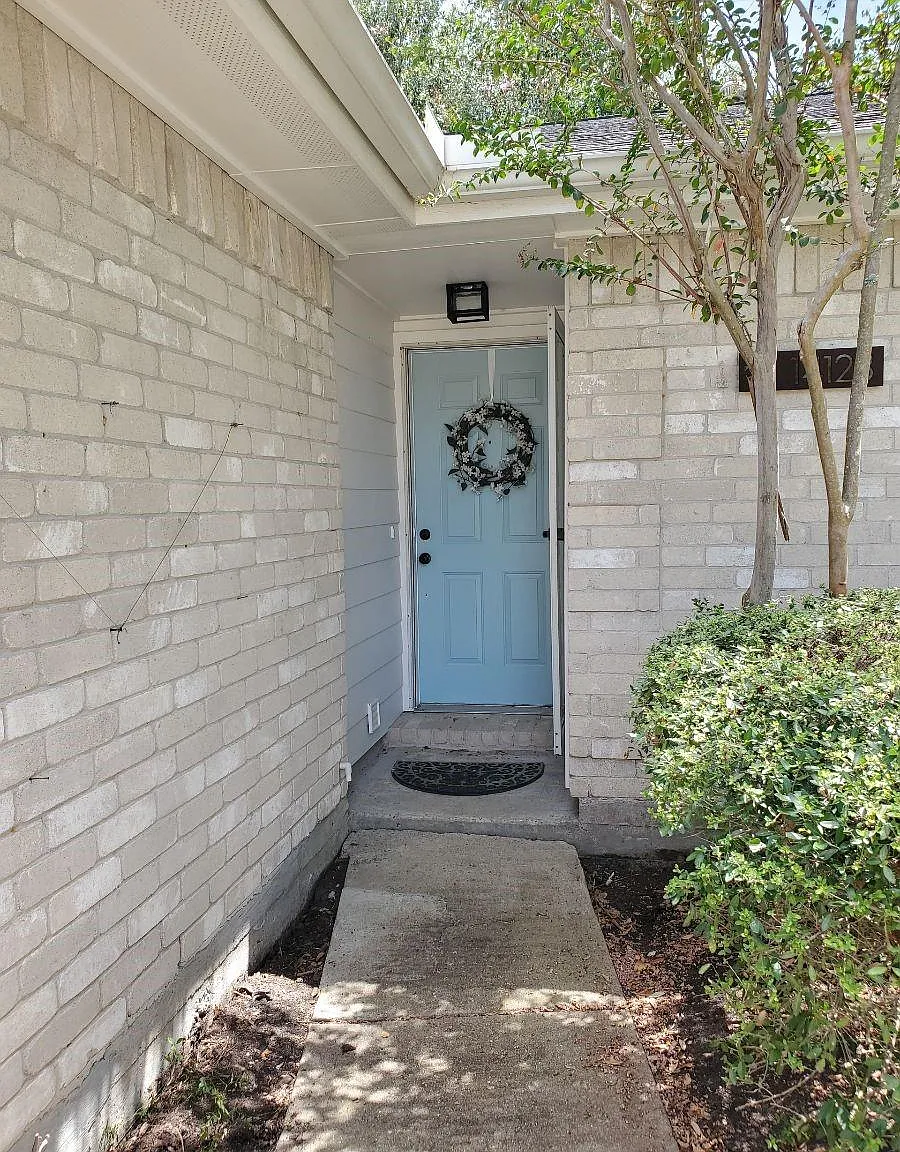 3 bed, 2.0 bath, 1318 sqft, $1,900 — Photo 3
