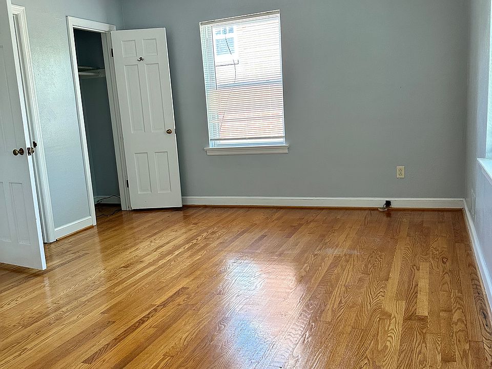 2nd image of 2514 Avenel Ave SW