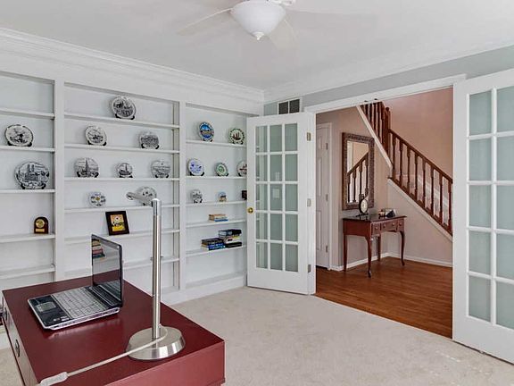 4th image of 9838 Orchard Club Dr