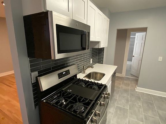 3rd image of 798 Winchester 1st Floor