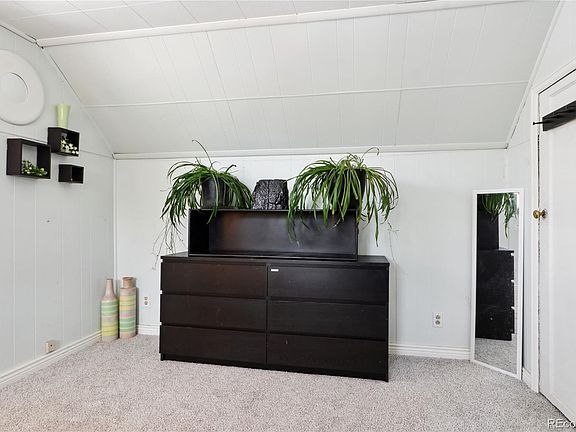 5th image of 3600 Dahlia Street