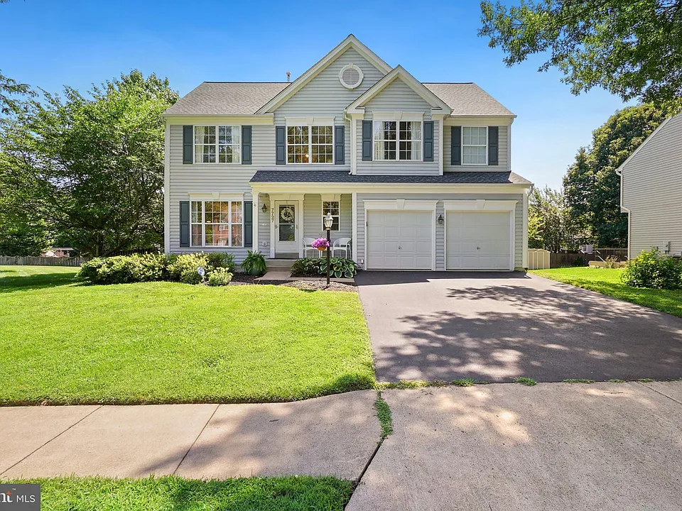 7727 Roseberry Farm Dr