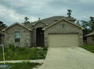 402 Kickapoo Dr, Anahuac, TX 77514