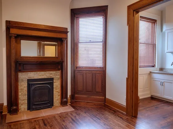 Thompson Flats, 1605 Hennepin Ave #24, Minneapolis, MN 55403