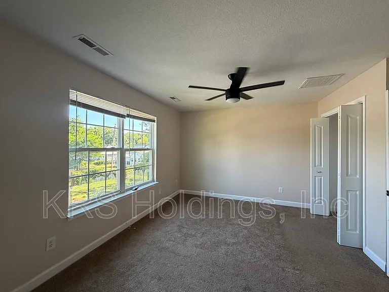 426 Seminole Rd — Photo 14