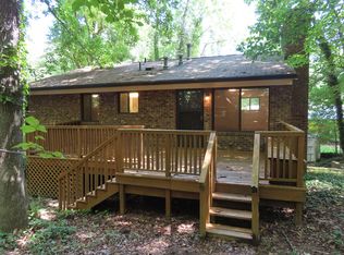 222 Valley Park Dr #A, Chapel Hill, NC 27514