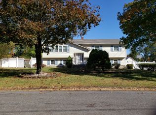15 Breen Ter, Wayne, NJ 07470