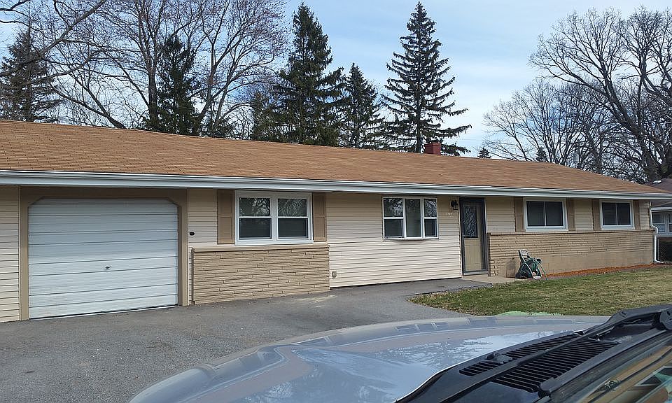 1st image of 2204 W 49th Ave