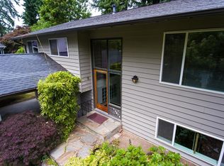 12316 NE 68th Pl, Kirkland, WA 98033