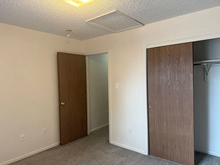 5307 Imperial Ct — Photo 18