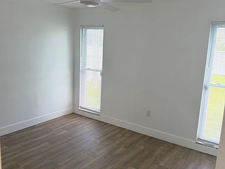 7608 Humboldt Ave — Photo 15