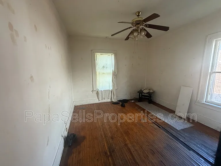 107 E Archer Ave — Photo 11