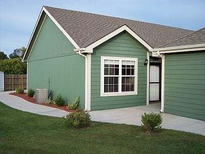 1st image of 101 Bradley Ct