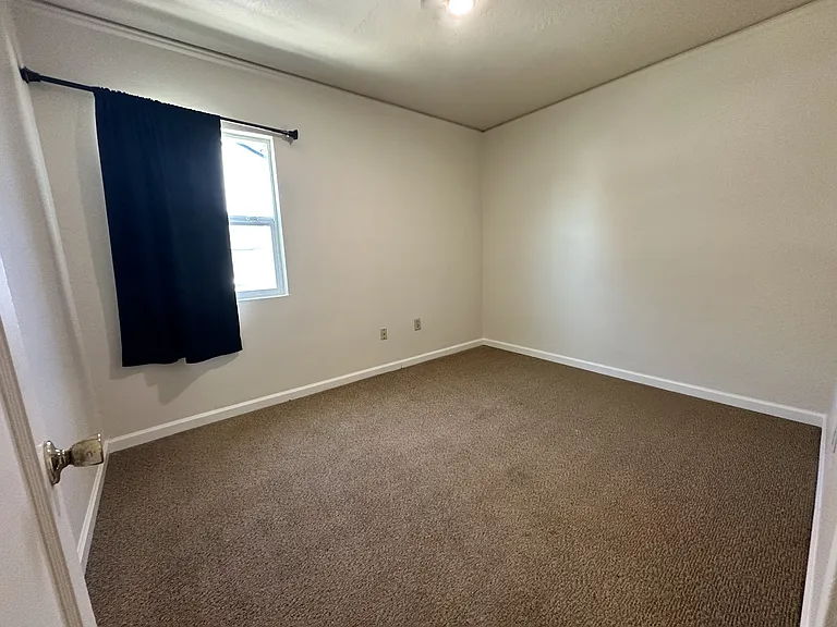 1125 Park Blvd — Photo 8