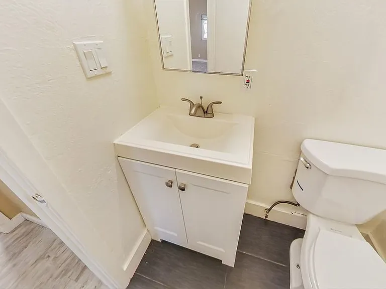 3257 Delaware St #5 — Photo 8