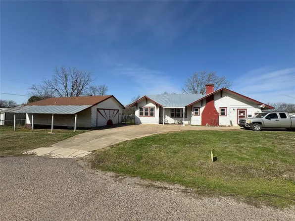 220 W 3rd St, Konawa, OK 74849
