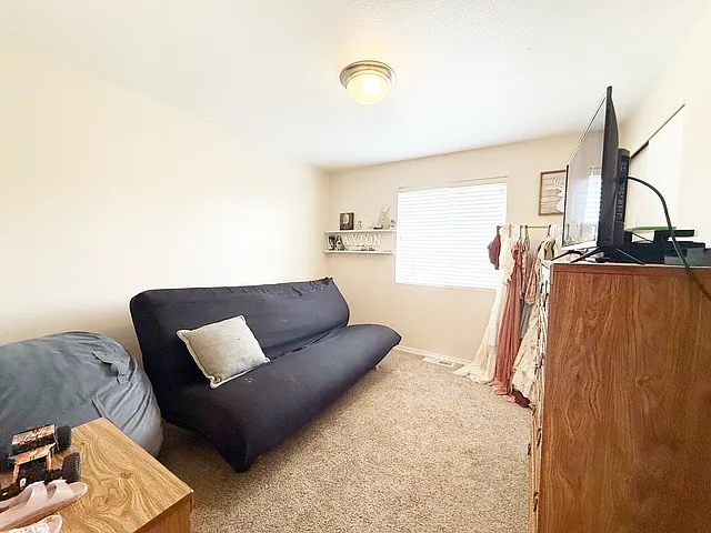 2988 NE Loyola St — Photo 29
