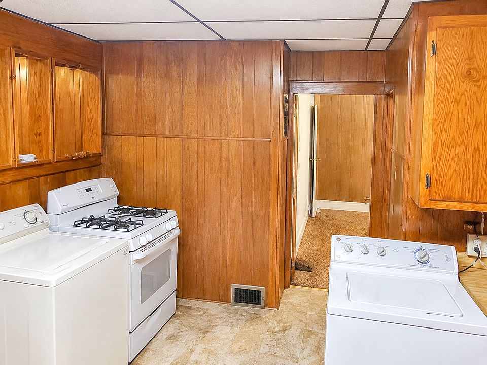 2nd image of 23 Sherwin St #1
