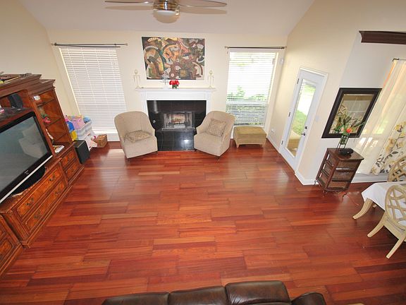 2nd image of 1720 Park Heights Cir