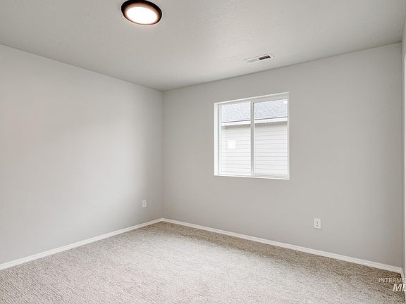 5th image of 400 Crystal Rock Ave