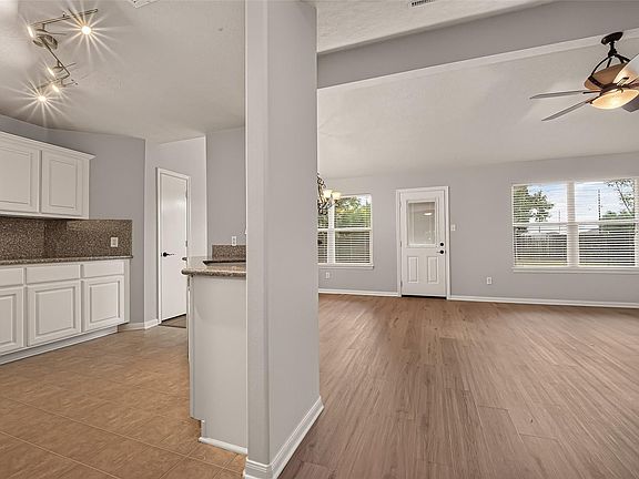 3rd image of 16299 Hidden Deer Ln