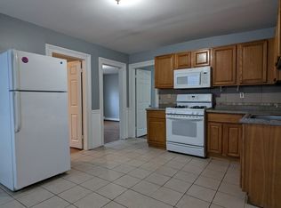 545 East St #3, New Haven, CT 06511