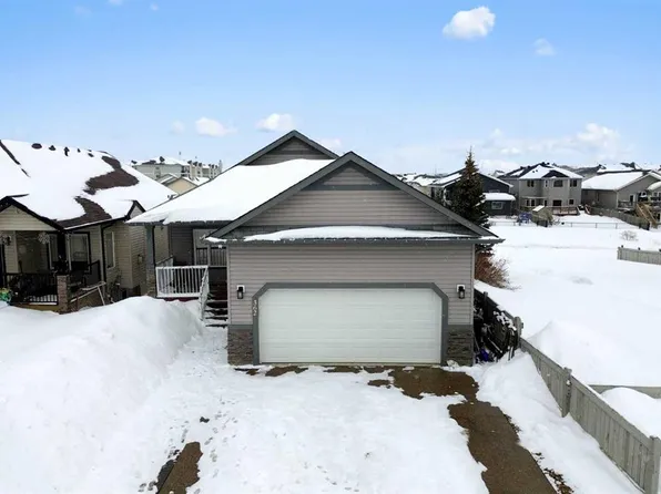 362 NE Pacific Cres, Wood Buffalo, AB T9K 0G5