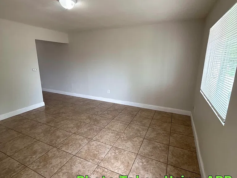 319 Monterey St #3 — Photo 2
