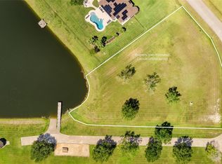 7042 Oak View Dr, Dickinson, TX 77539